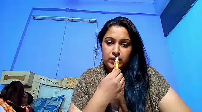 Sophia James online show from 02-15-25, 05:17