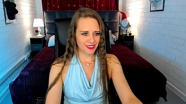 Snapshot of EmiliaBedy chatting on 06-20-26, 05:21 EmiliaBedy online show from 06-20-26, 05:21
