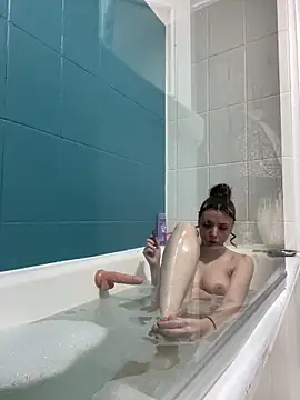 Snapshot of bunnythetailor chatting on 02-03-25, 05:40 bunnythetailor online show from 02-03-25, 05:40