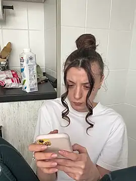 Snapshot of bunnythetailor chatting on 02-17-25, 09:56 bunnythetailor online show from 02-17-25, 09:56