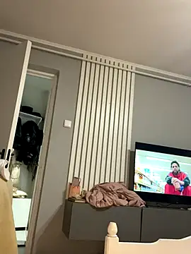 Snapshot of bunnythetailor chatting on 10-09-25, 09:24 bunnythetailor online show from 10-09-25, 09:24