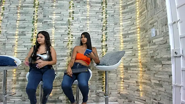 Snapshot of emilly09 chatting on 03-12-25, 09:45 emilly09 online show from 03-12-25, 09:45