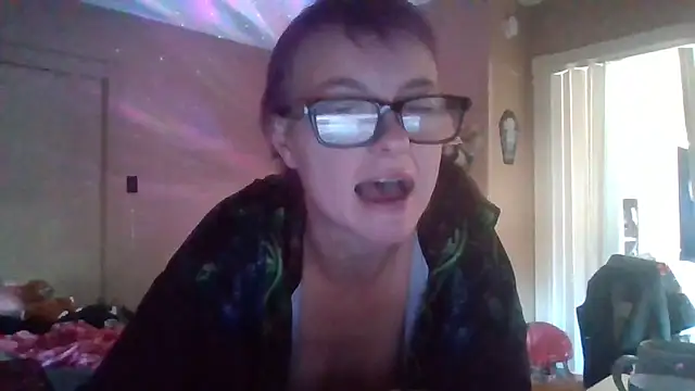 Snapshot of GloriousKarma chatting on 11-04-25, 02:05 GloriousKarma online show from 11-04-25, 02:05