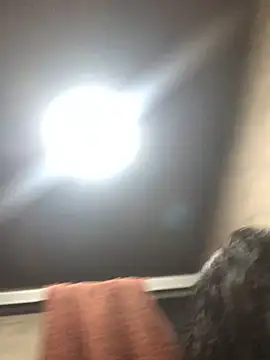 indiazinha69  online show from 12-05-25, 12:30