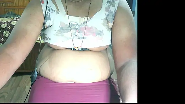 Snapshot of Leelasissy chatting on 08-01-26, 04:39 Leelasissy online show from 08-01-26, 04:39