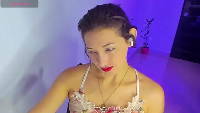 Snapshot of vicky__skinny_1 chatting on 03-13-25, 01:50 vicky  skinny 1 online show from 03-13-25, 01:50