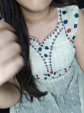 JANVI MISHRA1 online show from 04-07-26, 07:14