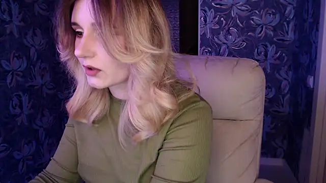 Snapshot of Freya_Celestial chatting on 02-03-26, 03:50 Freya Celestial online show from 02-03-26, 03:50