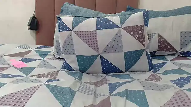 Snapshot of SexyLuna25 chatting on 02-28-25, 01:58 SexyLuna25 online show from 02-28-25, 01:58