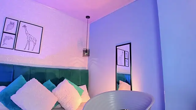 ninna curly online show from 06-29-26, 10:15