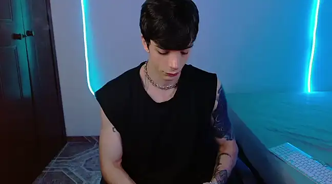 H3ll B0I online show from 02-25-25, 01:30