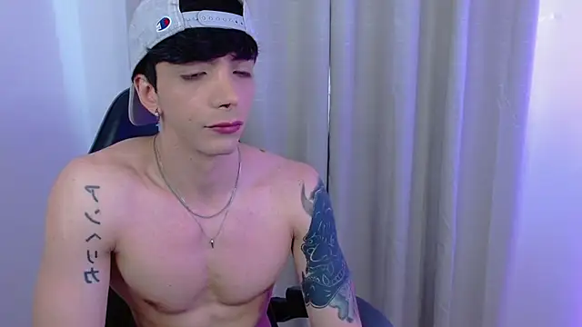 H3ll B0I online show from 10-10-25, 12:37