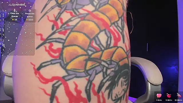 Snapshot of sabrinamoonie chatting on 02-13-25, 10:55 sabrinamoonie online show from 02-13-25, 10:55