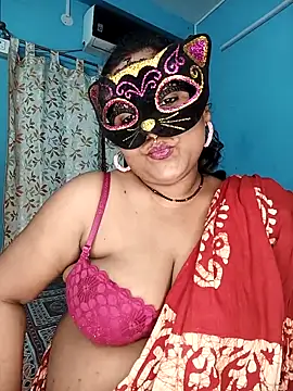 Snapshot of straightthing chatting on 10-09-25, 07:45 straightthing online show from 10-09-25, 07:45