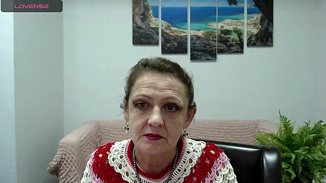 Snapshot of SexyGrandma_ chatting on 02-04-25, 04:48 SexyGrandma  online show from 02-04-25, 04:48