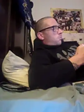 Snapshot of Bmorekj443 chatting on 11-28-25, 06:27 Bmorekj443 online show from 11-28-25, 06:27