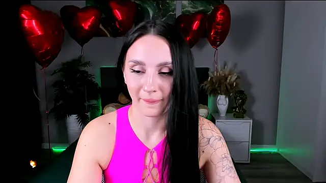 Snapshot of EmiliaBeynard chatting on 02-22-25, 11:24 EmiliaBeynard online show from 02-22-25, 11:24