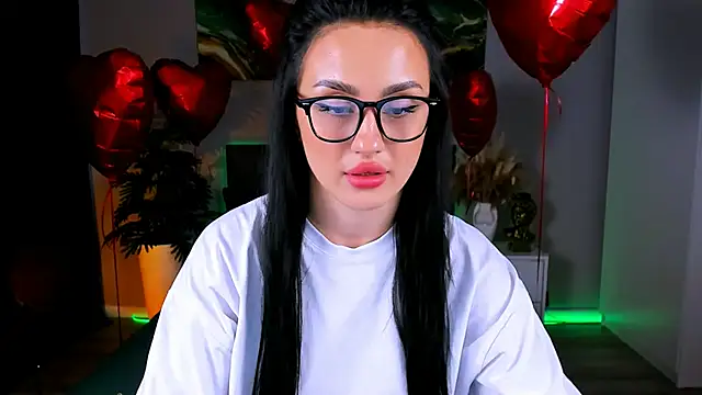 Snapshot of EmiliaBeynard chatting on 03-10-25, 01:54 EmiliaBeynard online show from 03-10-25, 01:54