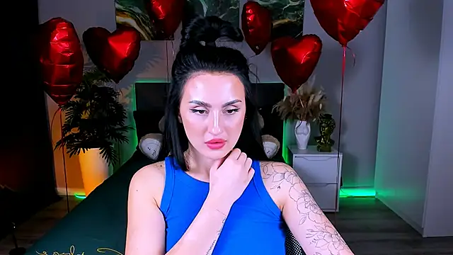 Snapshot of EmiliaBeynard chatting on 03-10-25, 04:57 EmiliaBeynard online show from 03-10-25, 04:57