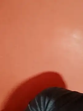 Snapshot of Milankure111 chatting on 02-05-25, 09:25 Milankure111 online show from 02-05-25, 09:25