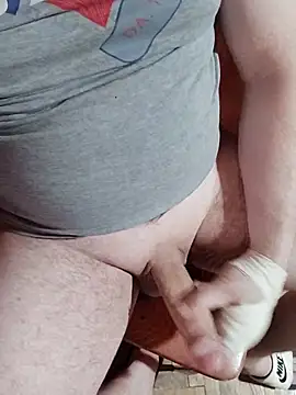 Snapshot of Milankure111 chatting on 02-15-25, 07:16 Milankure111 online show from 02-15-25, 07:16