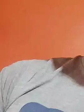 Snapshot of Milankure111 chatting on 02-21-25, 01:00 Milankure111 online show from 02-21-25, 01:00