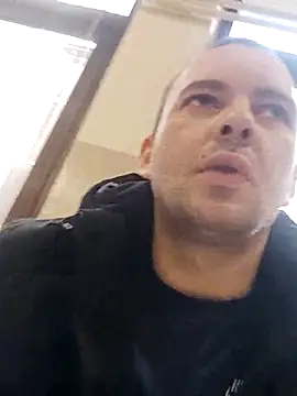 Snapshot of Milankure111 chatting on 02-25-25, 05:15 Milankure111 online show from 02-25-25, 05:15