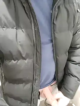 Snapshot of Milankure111 chatting on 02-27-25, 07:15 Milankure111 online show from 02-27-25, 07:15