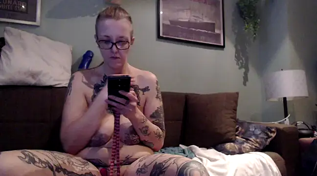 Astrid-Gilbert online show from 02-24-25, 08:47