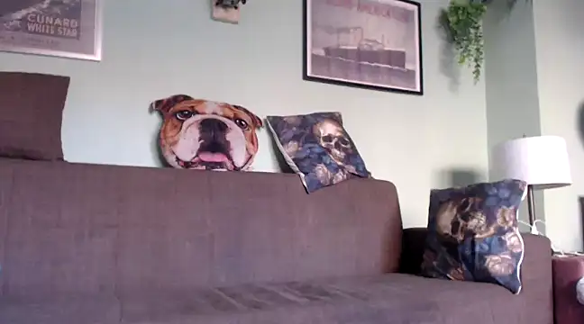 Astrid-Gilbert online show from 03-04-25, 10:57