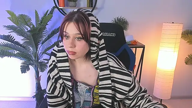 MisaPage online show from 02-07-25, 07:17