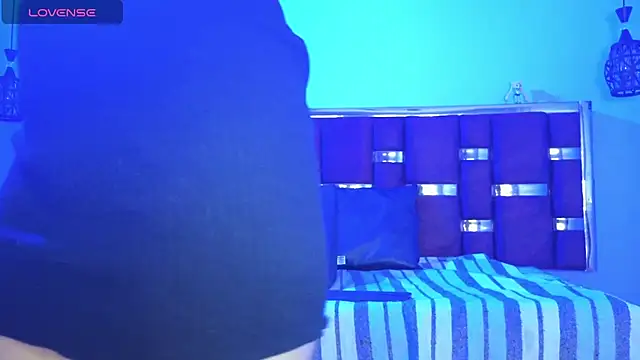 Snapshot of emily_fox_3 chatting on 02-26-25, 11:41 emily fox 3 online show from 02-26-25, 11:41