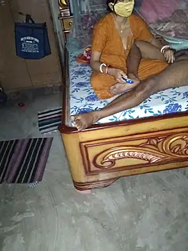 Snapshot of birds0641 chatting on 11-21-25, 06:39 birds0641 online show from 11-21-25, 06:39