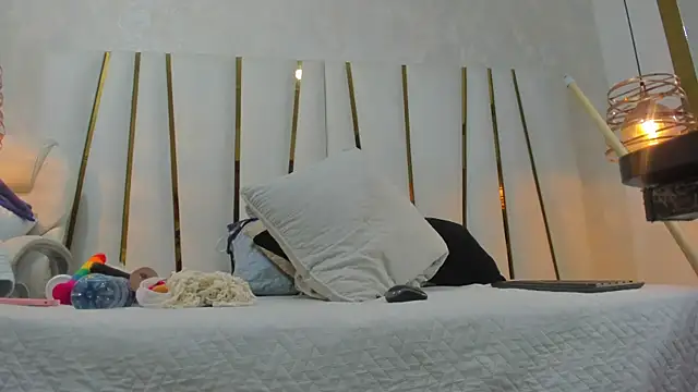 violet gray  online show from 02-10-26, 11:36