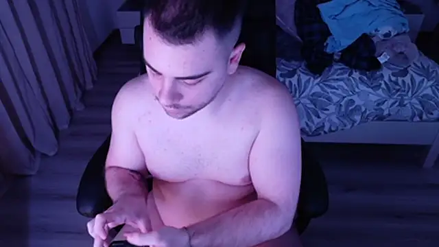 Snapshot of alexx0904 chatting on 02-03-26, 06:02 alexx0904 online show from 02-03-26, 06:02