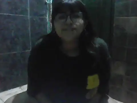 Snapshot of xira_sexy chatting on 02-19-25, 04:44 xira sexy online show from 02-19-25, 04:44