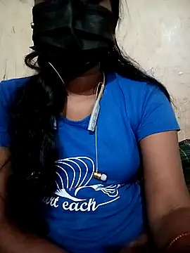 Snapshot of Tamil_roja17 chatting on 02-06-25, 05:14 Tamil roja17 online show from 02-06-25, 05:14