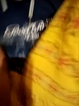 Snapshot of Tamil_roja17 chatting on 02-26-25, 11:41 Tamil roja17 online show from 02-26-25, 11:41