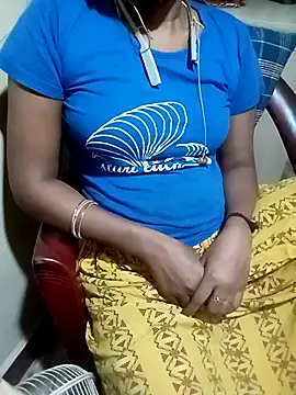 Snapshot of Tamil_roja17 chatting on 03-10-25, 05:50 Tamil roja17 online show from 03-10-25, 05:50