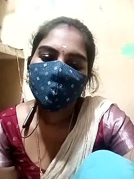 Snapshot of Tamil_roja17 chatting on 09-12-25, 07:03 Tamil roja17 online show from 09-12-25, 07:03