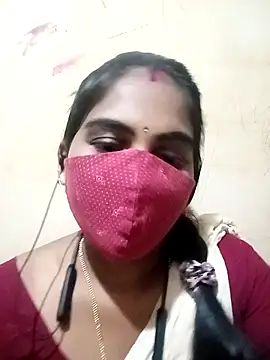 Snapshot of Tamil_roja17 chatting on 10-05-25, 05:00 Tamil roja17 online show from 10-05-25, 05:00