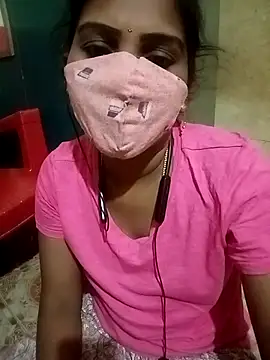 Snapshot of Tamil_roja17 chatting on 10-15-25, 06:35 Tamil roja17 online show from 10-15-25, 06:35