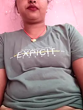 Snapshot of Soniya_cut chatting on 02-28-25, 10:52 Soniya cut online show from 02-28-25, 10:52