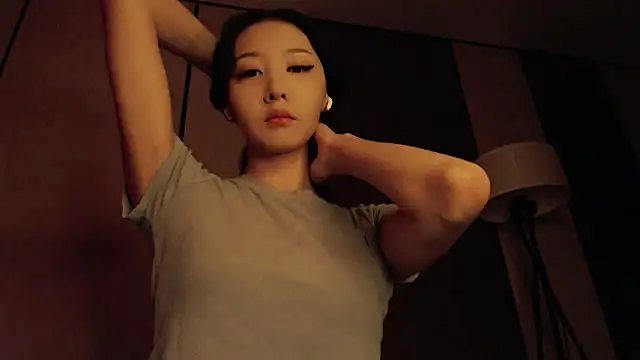 Fudzik0 online show from 04-10-26, 05:12