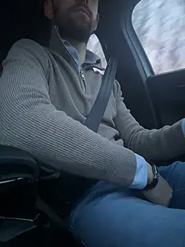 Snapshot of bullyboyy chatting on 02-21-25, 06:29 bullyboyy online show from 02-21-25, 06:29