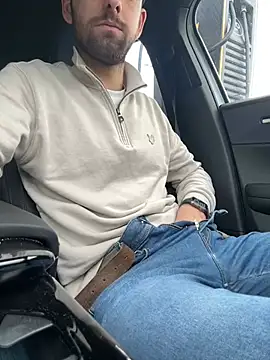 Snapshot of bullyboyy chatting on 02-27-25, 11:41 bullyboyy online show from 02-27-25, 11:41