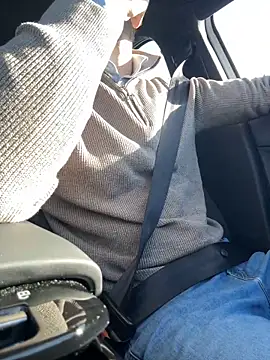 Snapshot of bullyboyy chatting on 03-18-25, 09:09 bullyboyy online show from 03-18-25, 09:09