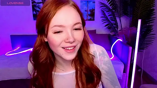 Maya Light online show from 10-22-25, 01:39