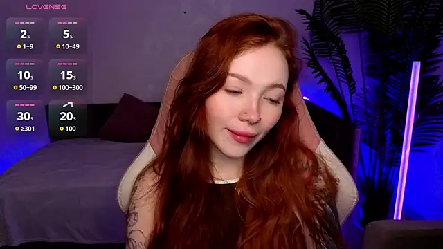 Maya Light online show from 04-14-26, 01:55