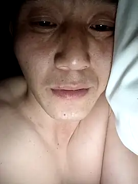 Snapshot of wadmma chatting on 10-31-25, 11:28 wadmma online show from 10-31-25, 11:28